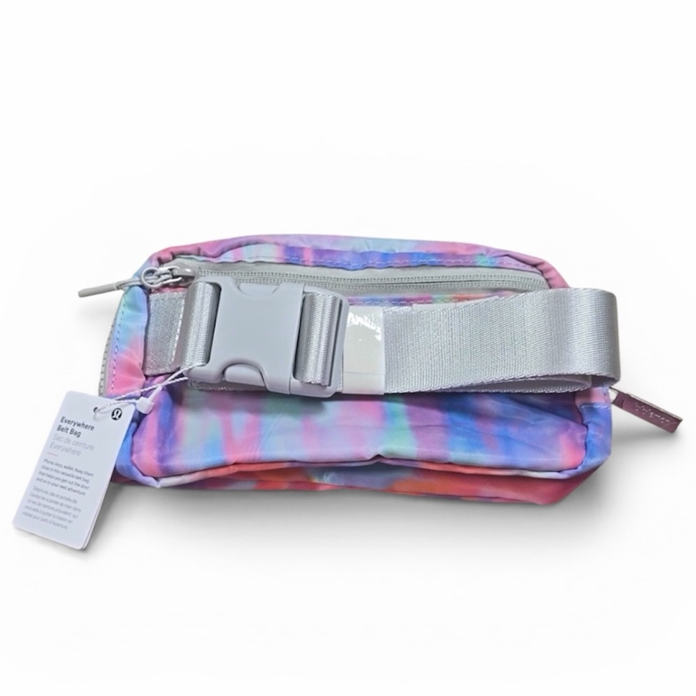 NWT Lululemon Everywhere Belt Bag - "Prism Wash Print Multi/Vapor" color - Picture 5 of 5